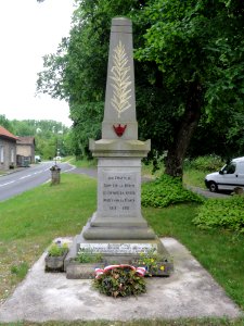 Saint-Cyr-la-Rivière (Essonne) Monument aux morts