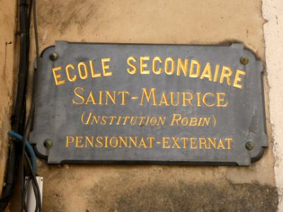 Sainte-Colombe - Impasse de l'Église - Plaque de l'école secondaire Saint-Maurice