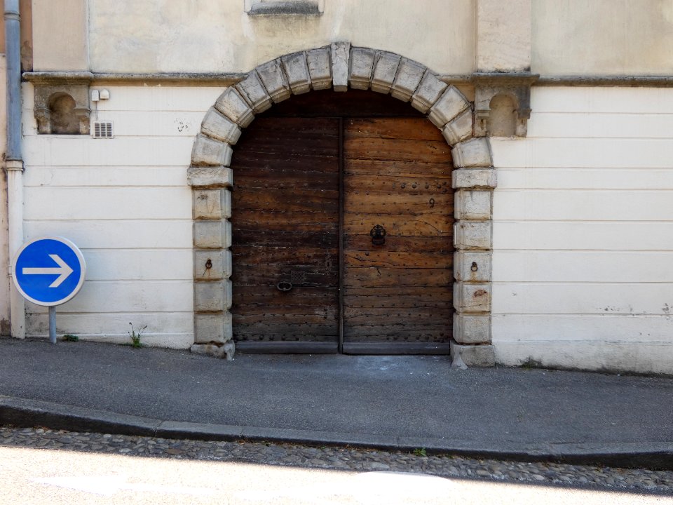 Sainte-Foy-lès-Lyon - Rue Deshay - Ancienne chapelle des religieuses de Saint-Charles - Grande porte