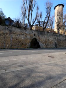 Sainte-Foy-lès-Lyon - Chemin de Fontanières - Source et tour de guet Fontanières