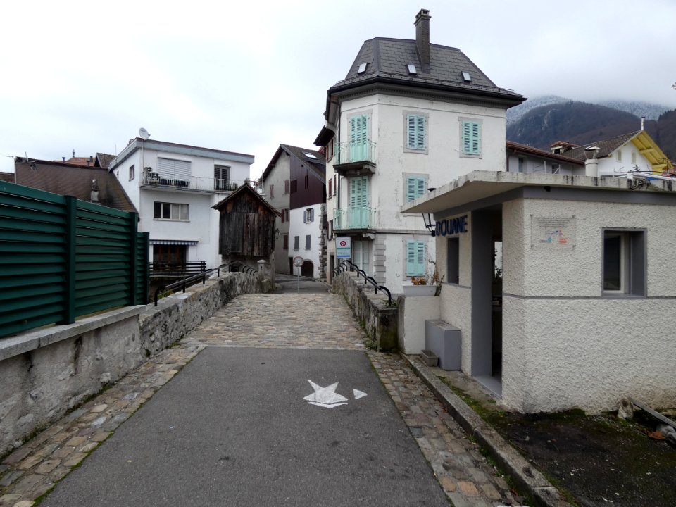 Saint-Gingolph - Pont d'En-Haut - En allant vers la Suisse