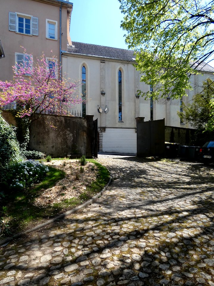 Sainte-Foy-lès-Lyon - Rue Deshay - Ancienne chapelle des religieuses de Saint-Charles - Vue depuis le parc de la Mairie