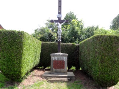 Sainte-Geneviève (Aisne) croix de chemin