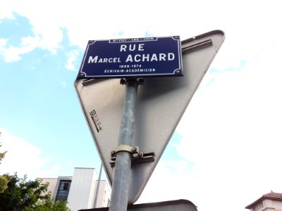 Sainte-Foy-lès-Lyon - Rue Marcel Achard, plaque photo