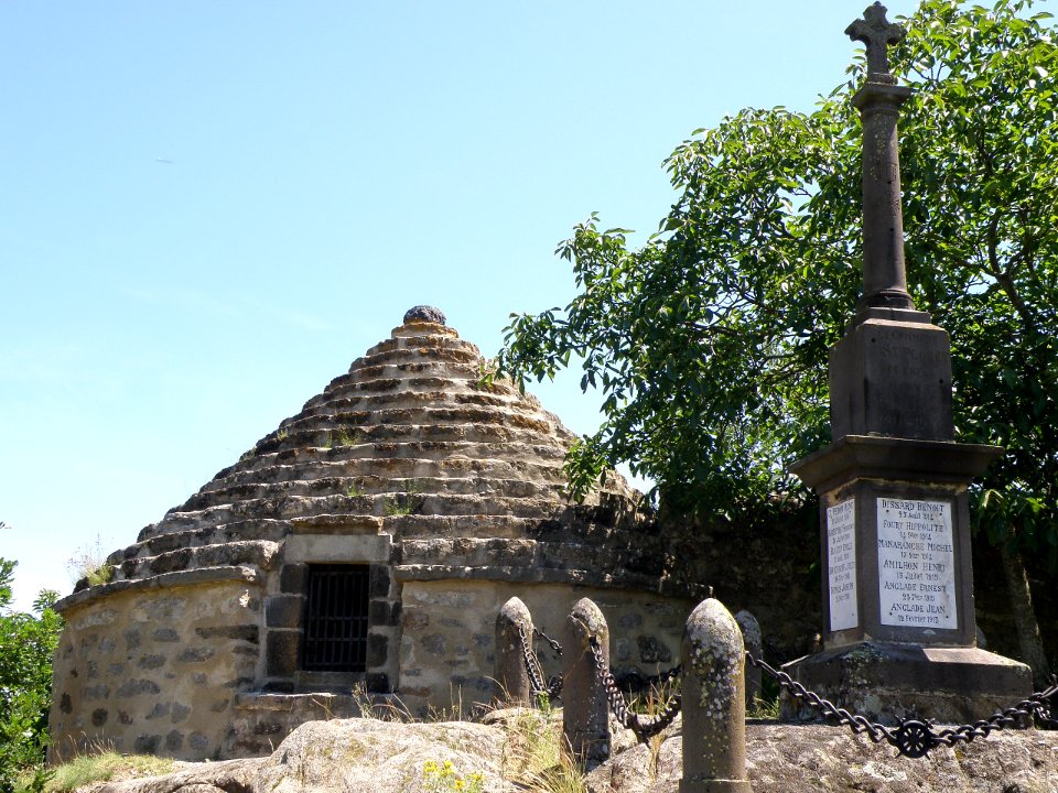 Saint-Floret Chastel15