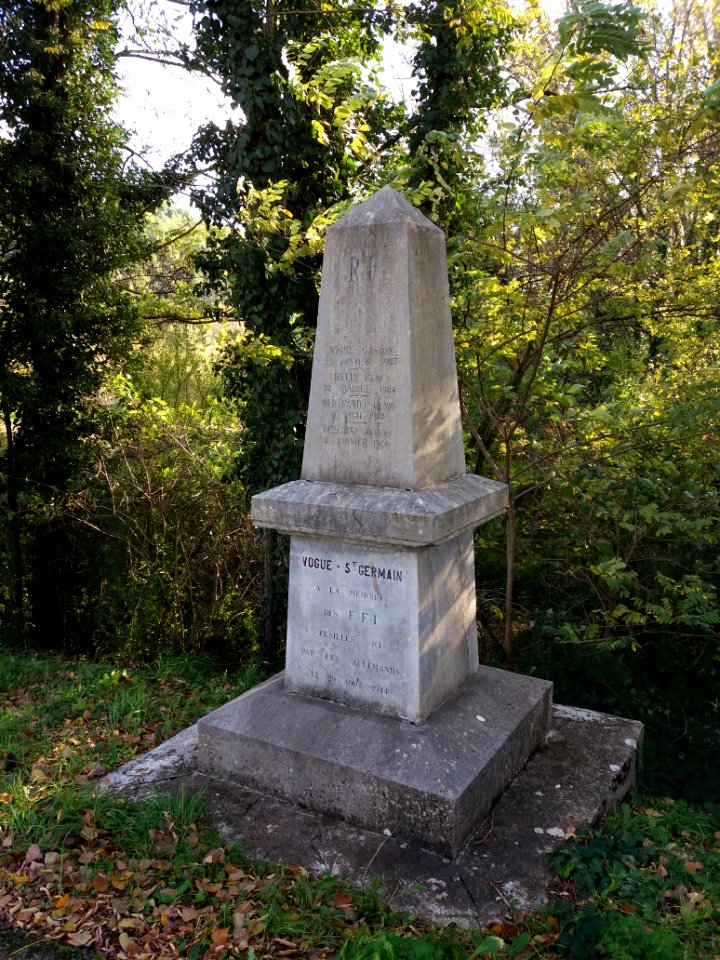 Saint-Germain (Ardèche) - Mémorial des Fusillés, profil