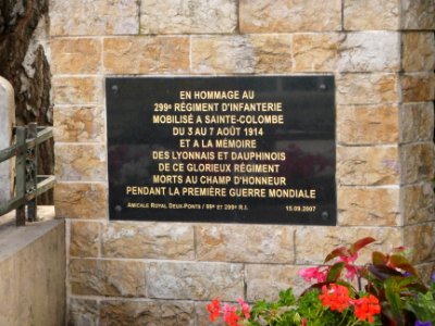 Sainte-Colombe - Square des Anciens Combattants et Résistants du Secteur 6 - Plaque en hommage au 299e Régiment d'infanterie
