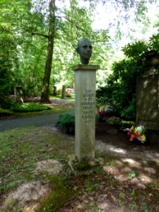 S Waldfriedhof Walter Romberg Stele