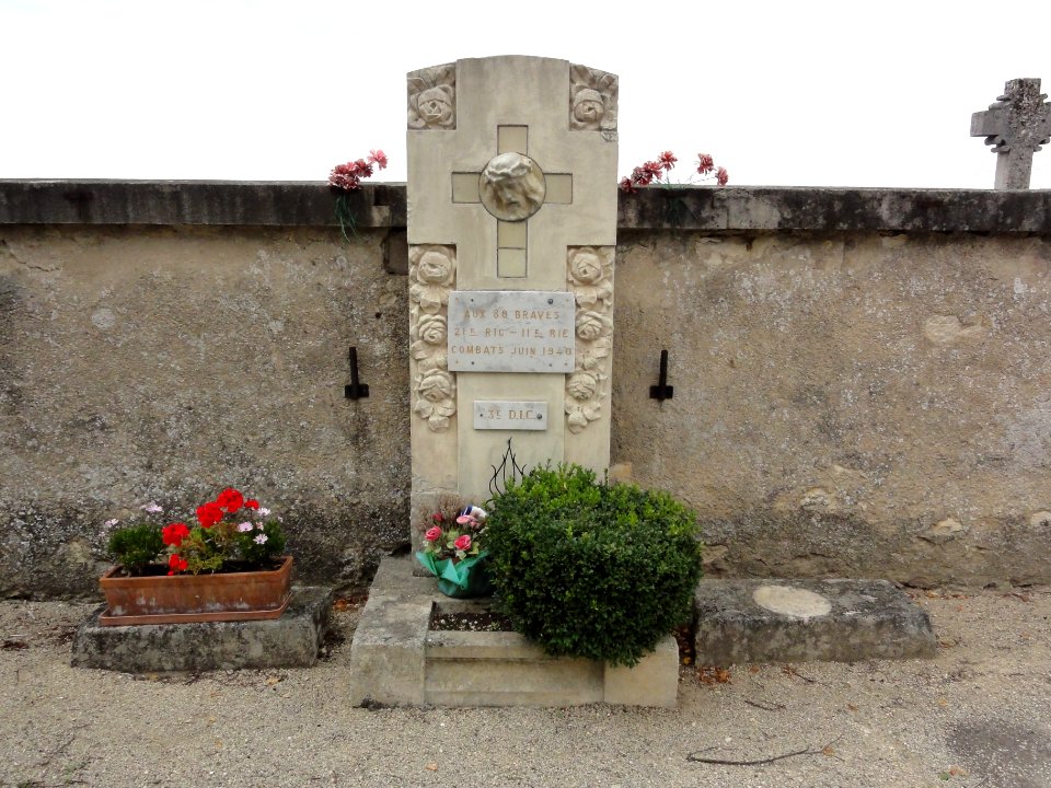 Saint-Germain-sur-Meuse (Meuse) tombe de guerre de la CWGC