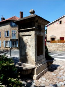 Saint-Germain-au-Mont-d'Or - Place de la Bascule - Fontaine