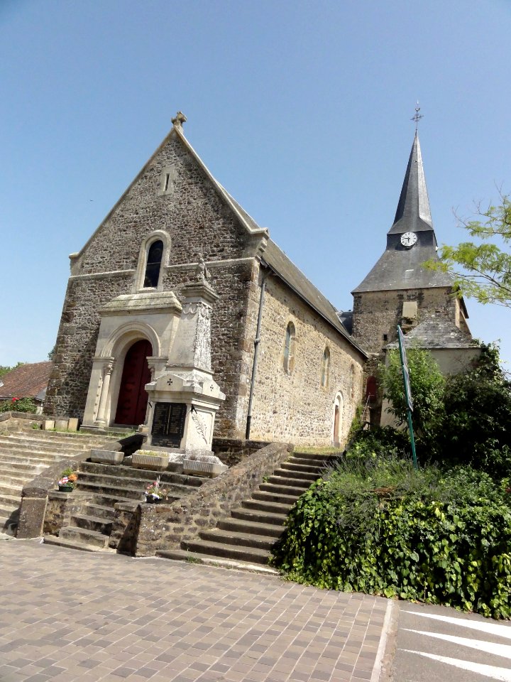 Sainte-Sabine-sur-Longève (Sarthe) église (02)