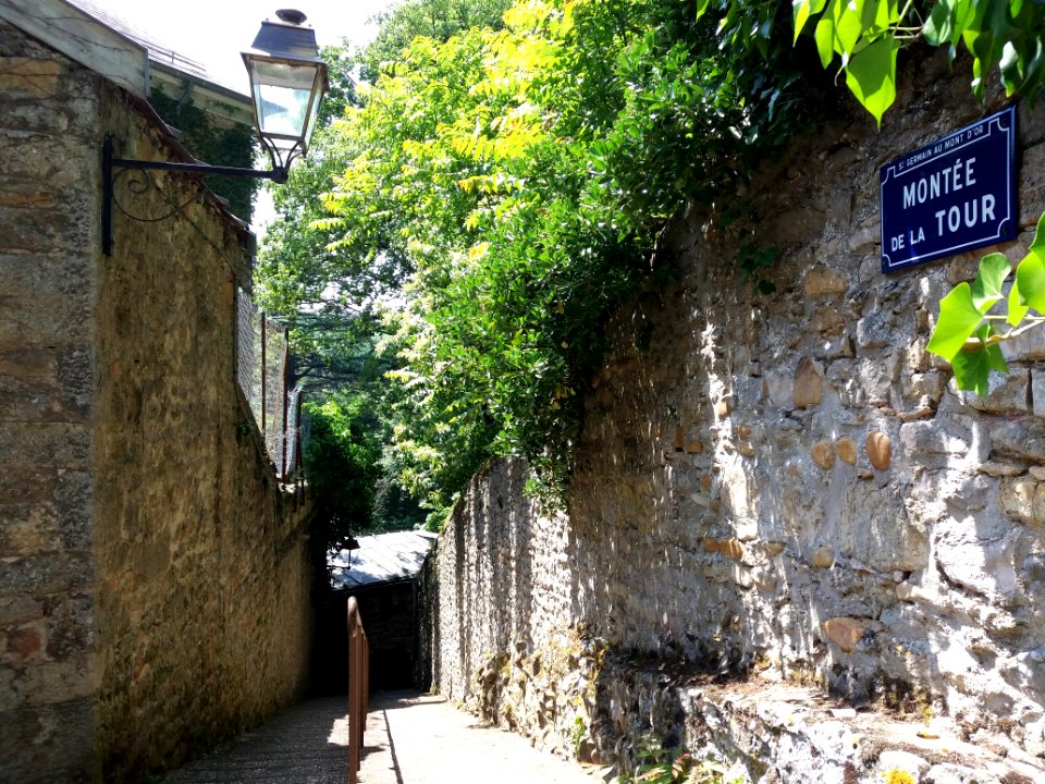 Saint-Germain-au-Mont-d'Or - Montée de la Tour