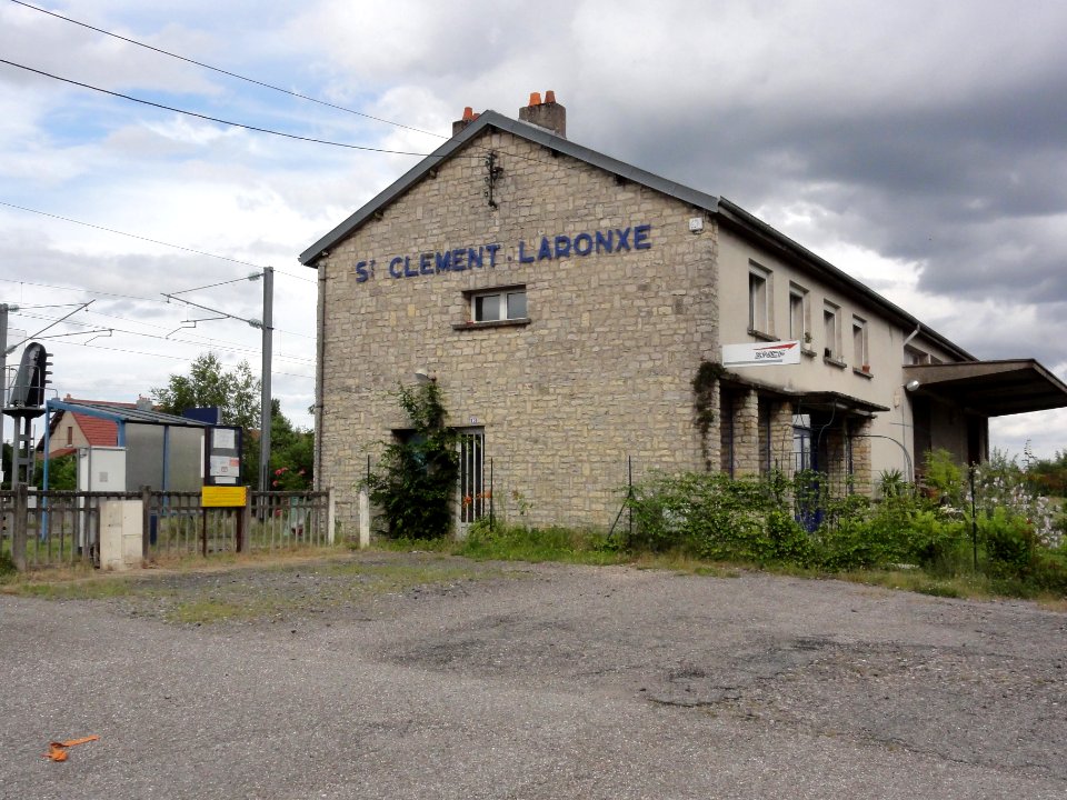 Saint-Clément (M-et-M) gare Saint-Clément - Laronxe (01)