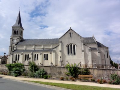 Saint-Georges-lès-Baillargeaux (vienne) église, vue latérale