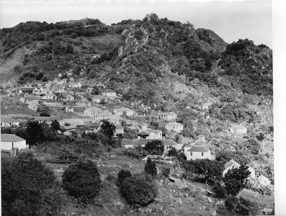 Saba. Gezicht op Windwardside, Bestanddeelnr 935-1466