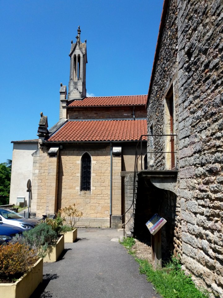 Saint-Germain-au-Mont-d'Or - Église et donjon côté sud