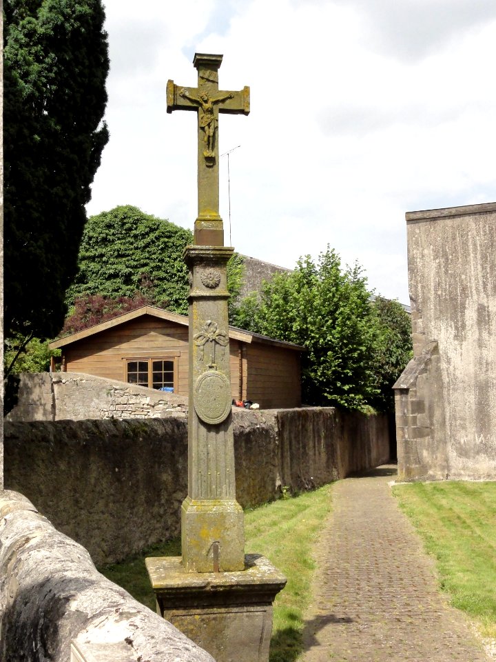 Saint-Germain (M-et-M) croix de chemin B