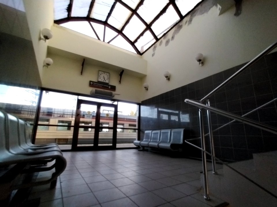RZD Dubna 2020-09 station interior 2