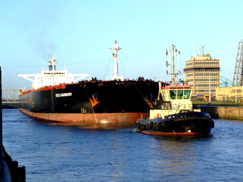 RZS Harmony - IMO 9179579 - Callsign VREO5 , Port of Antwerp 19Dec2008 pic-1