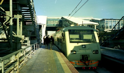 RZD EM4-001 2004-02 Sputnik train Mytishi station
