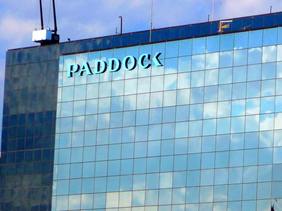 Sabadell - Avinguda de Francesc Macià, Paddock Bulevard 20