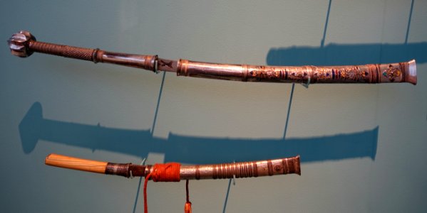 Saber and knife, Shan people, Northern Thailand, collected in 1986 - Ethnological Museum, Berlin - DSC01332