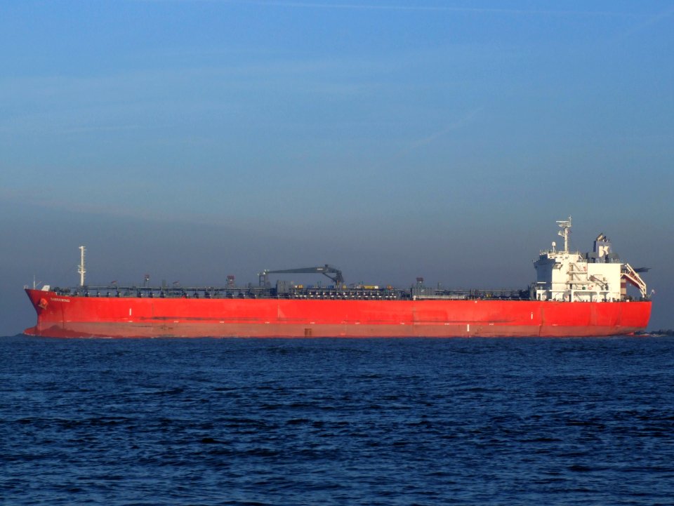 Sabrewing IMO 9278624 p2 leaving Port of Rotterdam, Holland 21-Dec-2007