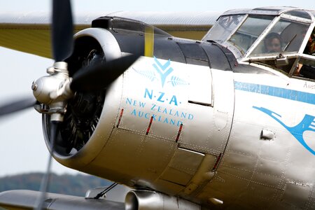 Propeller plane old russia photo