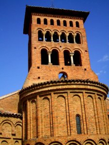 Sahagun - Iglesia de San Tirso 07 photo