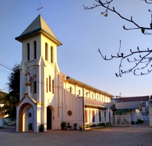 Sacred Heart Cathedral, Vientiane 2