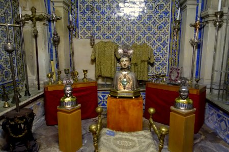 Sacred objects - Mosteiro de Santa Cruz - Coimbra, Portugal - DSC09673