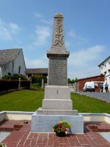Sachin (Pas-de-Calais, Fr) monument aux morts