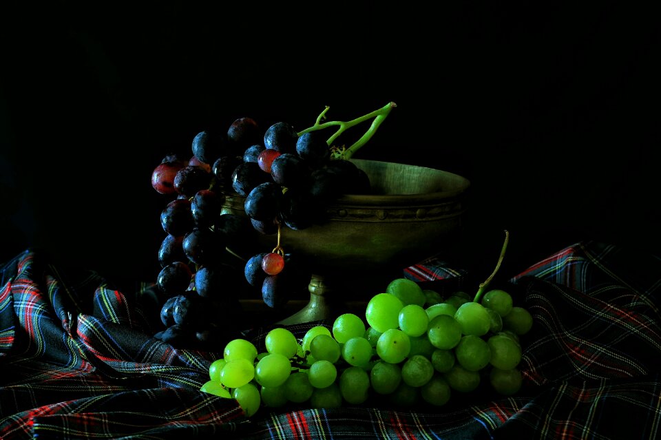 Bunch food green