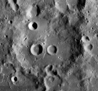 Sacrobosco crater 4089 h1
