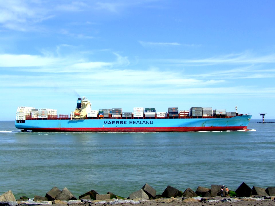 Sealand New York p01 approaching Port of Rotterdam, Holland 08-Jul-2007