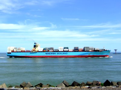 Sealand New York p01 approaching Port of Rotterdam, Holland 08-Jul-2007
