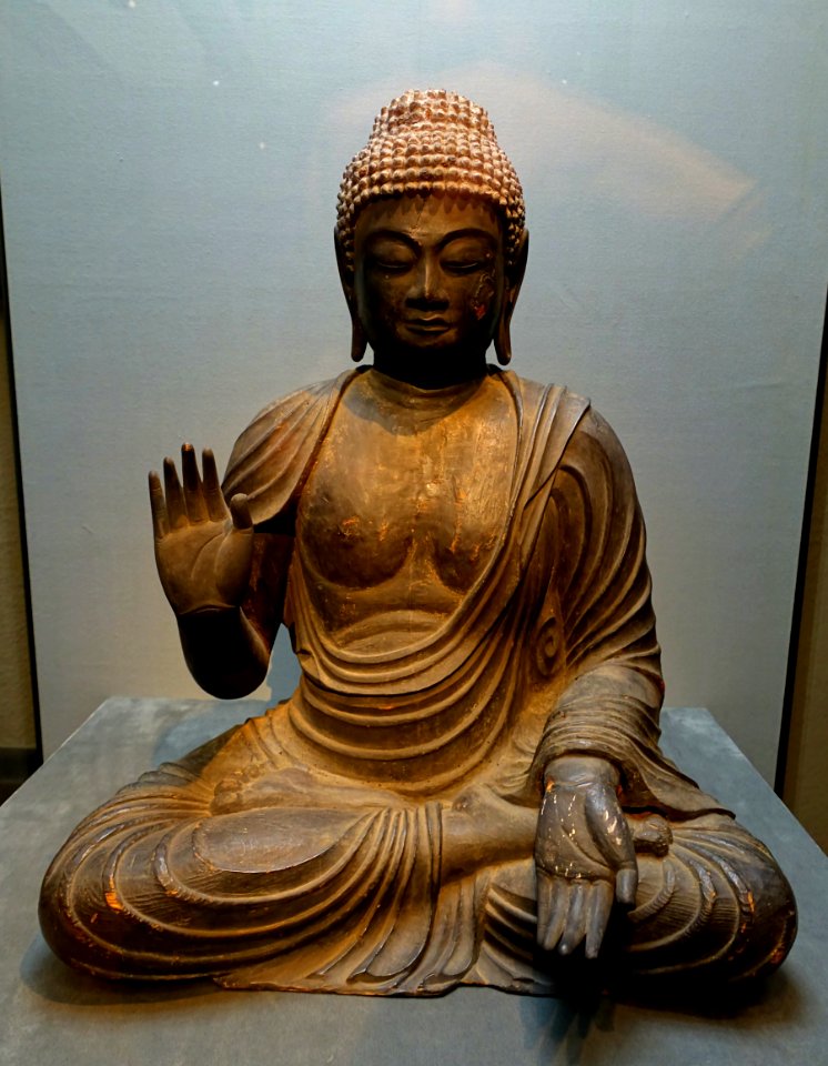 Seated Shaka Nyorai (Sakyamuni), Japan, Heian period, 800s-900s AD, wood, gold leaf - Tokyo National Museum - Ueno Park, Tokyo, Japan - DSC08652