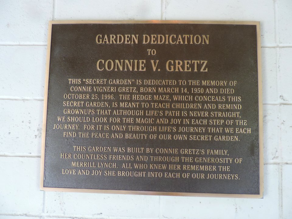 Secret garden Connie Gretz plaque jeh