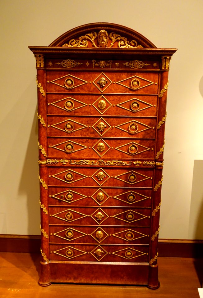 Secretary, France, 1804-1814, amboyna wood veneered on pine, gilt-bronze mounts, 23.147.1 - Metropolitan Museum of Art - New York City - DSC07689