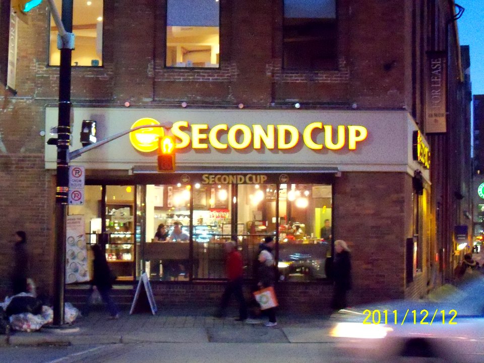 Second Cup at Church and Front streets, Toronto -f