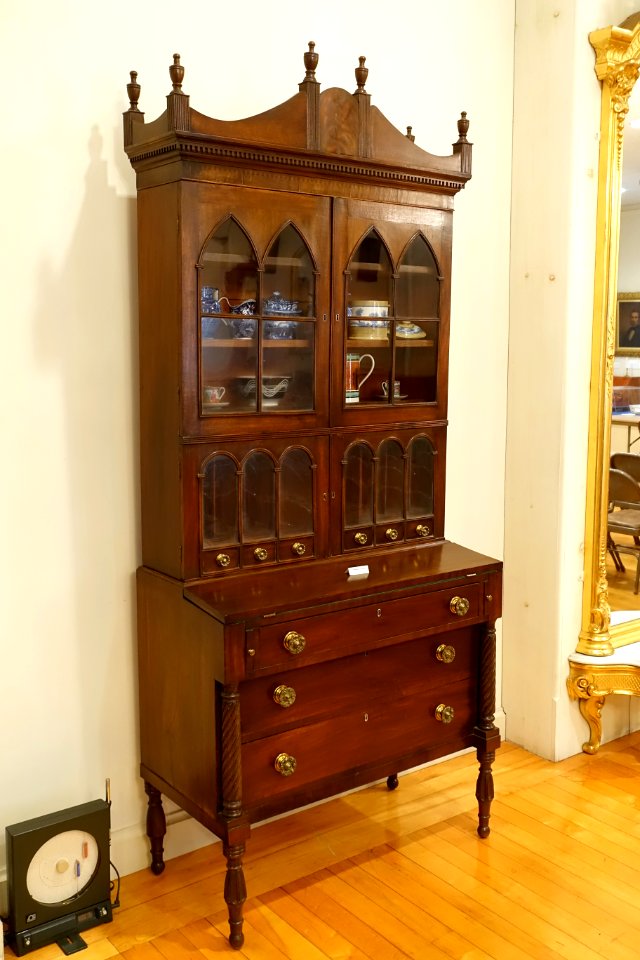 Secretary, c. 1830-1840, mahogany and pine - Old Colony History Museum - Taunton, Massachusetts - DSC03770