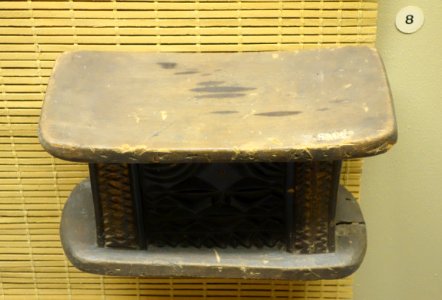 Seat (Kasai) - Lunda-Chokwe - Royal Museum for Central Africa - DSC05834