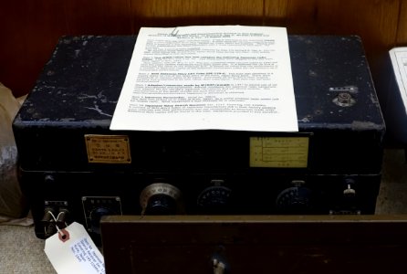 Search Receiver Set, Japanese Navy, 1945 - New England Wireless & Steam Museum - East Greenwich, RI - DSC06694
