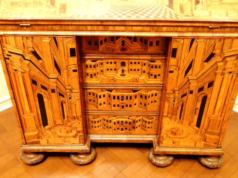 Secretary Bookcase detail, Germany, 1740-1750 - Nelson-Atkins Museum of Art - DSC08915
