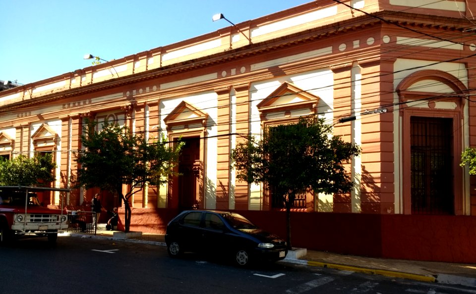 Scuola Italiana Dante Alighieri - Asunción