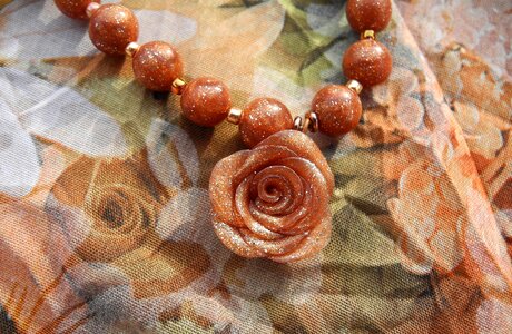 Rose beads pearl