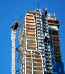 Secured crane 6 Av 57 St jeh