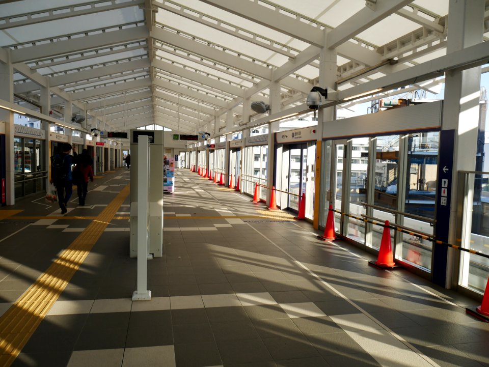 Seaside Line Kanazawa Hekkei station platform 1 20191201