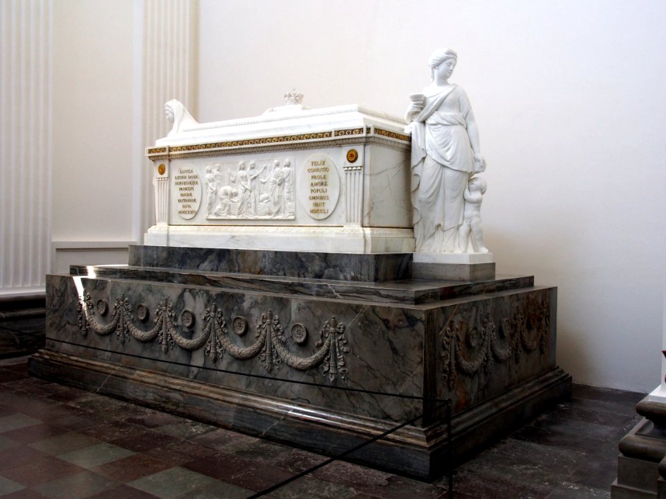 Sarcophagi in Roskilde Cathedral pic02