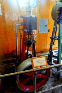 Sears & Roebuck Co. utility engine shown in 1904 catalog - Stationary steam engine collection - New England Wireless & Steam Museum - East Greenwich, RI - DSC06554